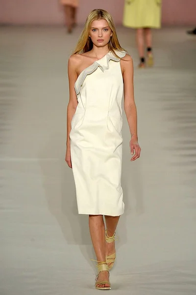 Look 2
